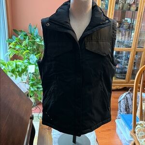 Columbia- Womens Black Vest
